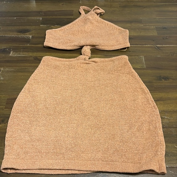 Isalis Halter Cut Out Mini Dress Knit Knot Sexy Beachy Open Sides M - Picture 1 of 6